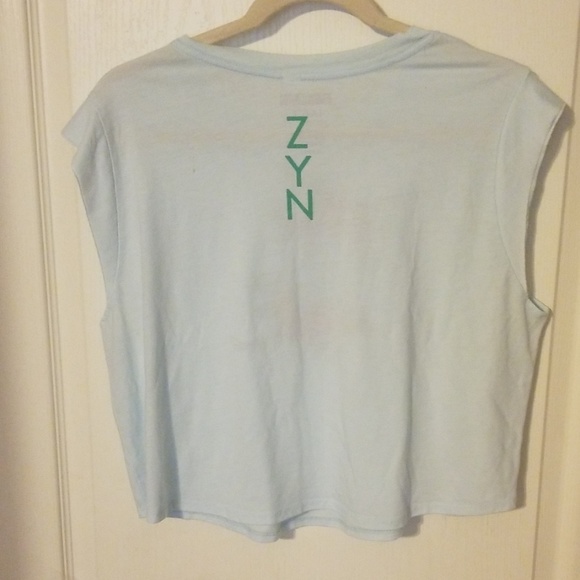 Crop t shirt - Picture 2 of 3